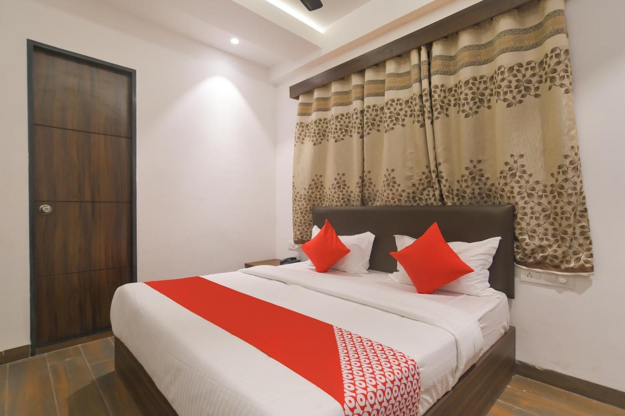 Hotel O Rudraksh Индаур Экстерьер фото