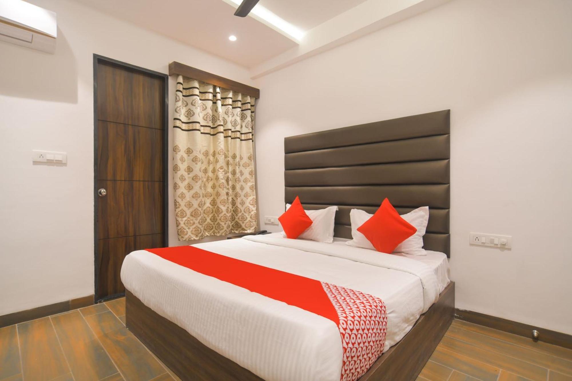 Hotel O Rudraksh Индаур Экстерьер фото